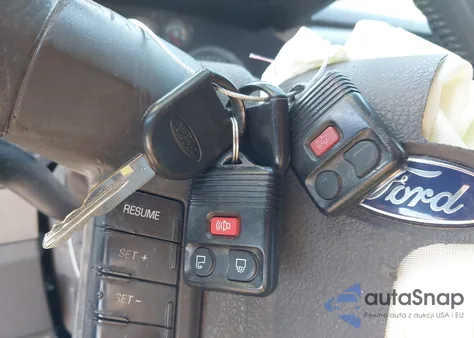 2010 Ford F-150 Fx2 Sport/Harley-Davidson/King Ranch/Lariat/Platinum/Xl/Xlt z USA, uszkodzony, nr VIN 1FTFW1CV7AFD86324